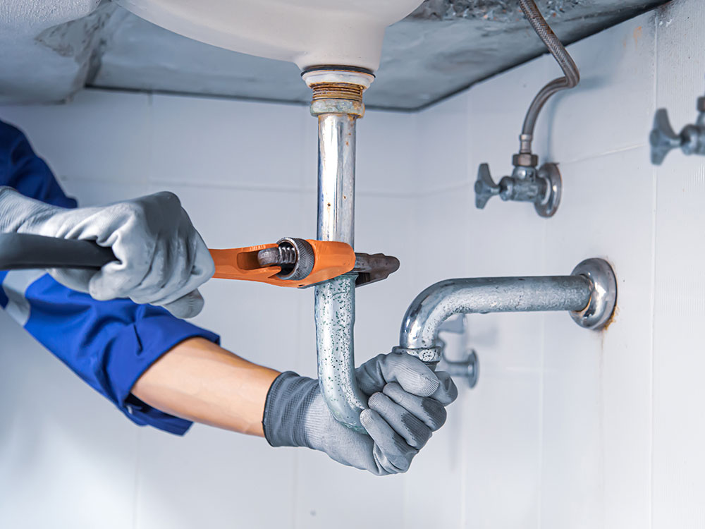 Sink drain being fixed